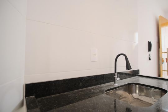 Cozinha de apartamento à venda com 1 quarto, 40m² em Vila Carrão, São Paulo