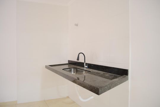 Cozinha de apartamento à venda com 1 quarto, 40m² em Vila Carrão, São Paulo