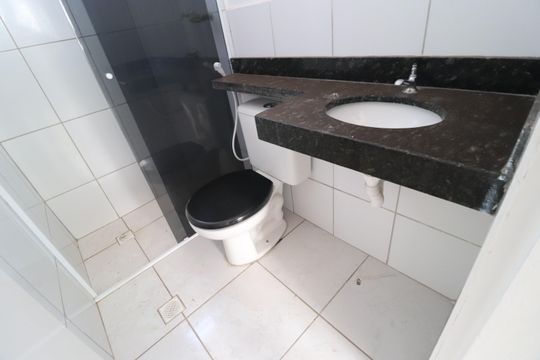 Banheiro Social de apartamento para alugar com 0 quarto, 43m² em Shopping Park, Uberlândia
