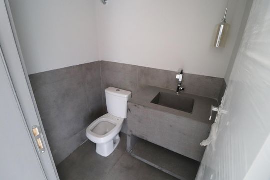 Lavabo de apartamento para alugar com 3 quartos, 100m² em Osvaldo Rezende, Uberlândia