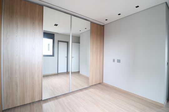 Quarto 3 - Suíte de apartamento para alugar com 3 quartos, 100m² em Osvaldo Rezende, Uberlândia