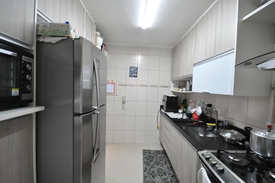 Cozinha de apartamento para alugar com 2 quartos, 67m² em Vila Gustavo, São Paulo
