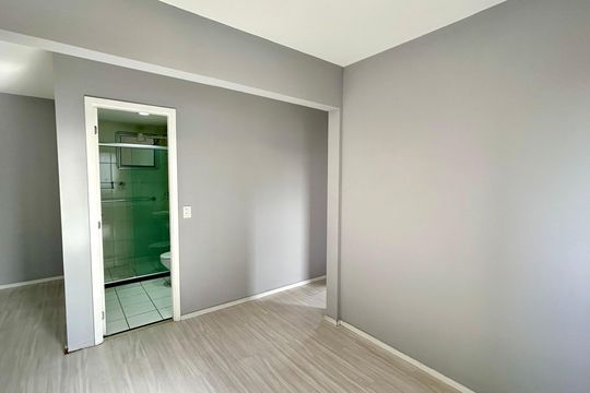 Sala de apartamento à venda com 2 quartos, 67m² em Jardim Sao Ricardo, Guarulhos