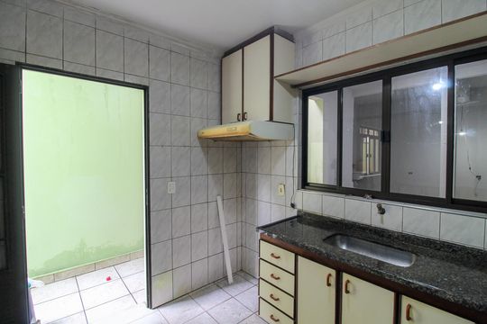 Cozinha de casa para alugar com 4 quartos, 233m² em Jardim Arpoador, São Paulo