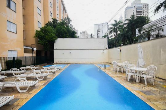 Piscina de apartamento para alugar com 2 quartos, 55m² em Morumbi, São Paulo