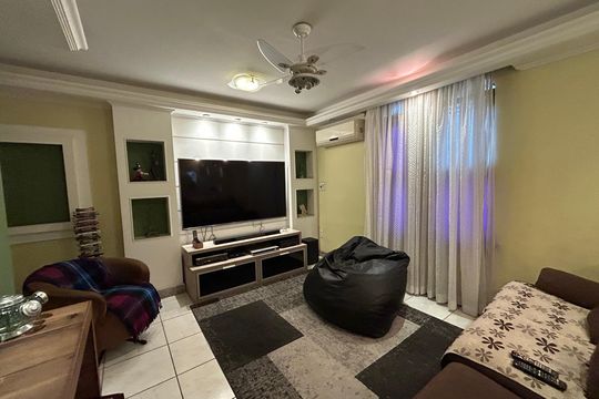 Sala 2 de casa à venda com 6 quartos, 493m² em Vila Valqueire, Rio de Janeiro