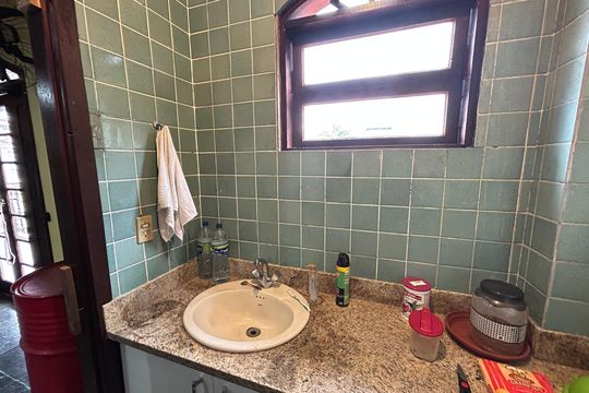 Área comum de casa à venda com 6 quartos, 493m² em Vila Valqueire, Rio de Janeiro