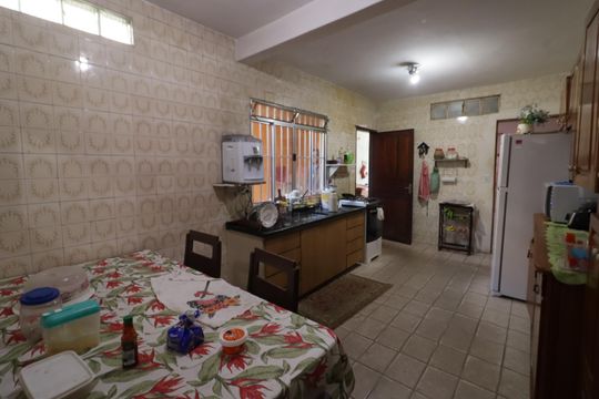 Cozinha de casa à venda com 4 quartos, 186m² em São Pedro, Osasco