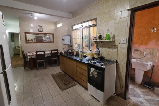 Cozinha de casa à venda com 4 quartos, 186m² em São Pedro, Osasco