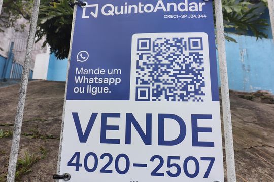 Placa  de casa à venda com 3 quartos, 250m² em Jardim Calux, São Bernardo do Campo