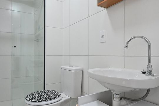 Banheiro de apartamento para alugar com 2 quartos, 38m² em Vila Andrade, São Paulo