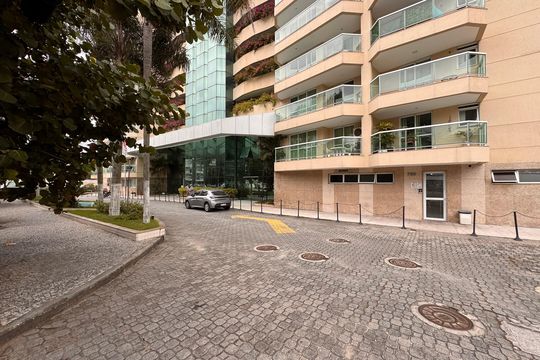 Fachada de apartamento à venda com 1 quarto, 55m² em Recreio dos Bandeirantes, Rio de Janeiro