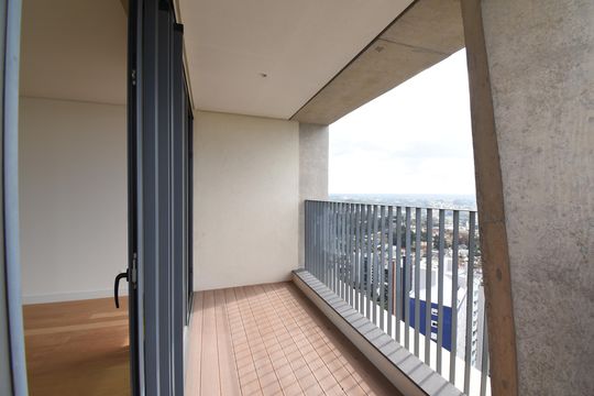 Sacada da Suíte 2 de apartamento à venda com 4 quartos, 406m² em Mossunguê, Curitiba