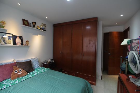 Quarto 2 de casa à venda com 4 quartos, 360m² em Anil, Rio de Janeiro