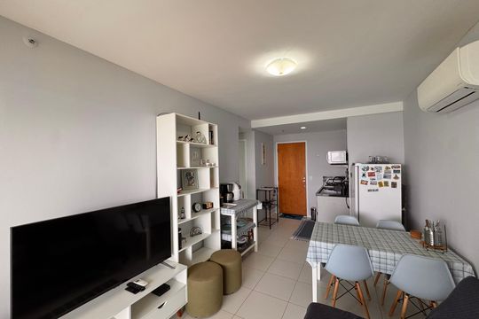Sala de apartamento à venda com 1 quarto, 50m² em Recreio dos Bandeirantes, Rio de Janeiro