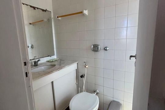Banheiro de apartamento para alugar com 3 quartos, 86m² em Jardim Armação, Salvador