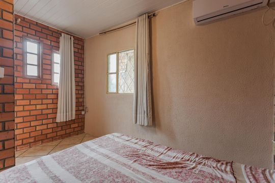 Quarto 1 de casa à venda com 3 quartos, 60m² em Morro Santana, Porto Alegre
