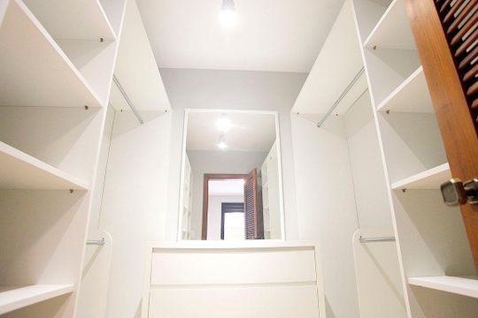 Quarto 1 Suíte - Detalhe Closet de apartamento à venda com 3 quartos, 232m² em Jardim Botânico, Porto Alegre