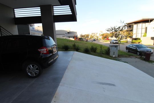 Garagem de casa de condomínio para alugar com 5 quartos, 376m² em Condominio Alphaville 2, São José dos Campos
