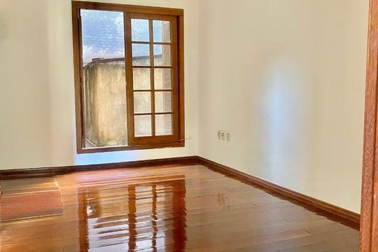 Sala de apartamento à venda com 2 quartos, 55m² em Passo d’Areia, Porto Alegre