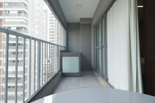 Varanda de apartamento à venda com 1 quarto, 38m² em Vila Mariana, São Paulo