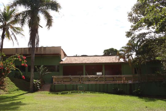 fachada da casa de casa de condomínio à venda com 3 quartos, 300m² em Sitios de Recreio Ipe, Goiânia