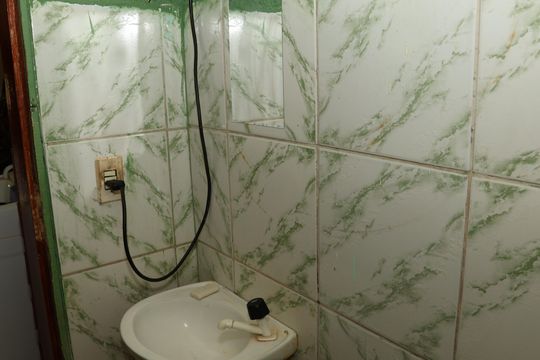 Banheiro de casa de condomínio à venda com 3 quartos, 300m² em Sitios de Recreio Ipe, Goiânia