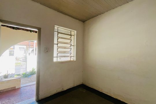 Sala de casa à venda com 3 quartos, 136m² em Vila Elza, Campinas