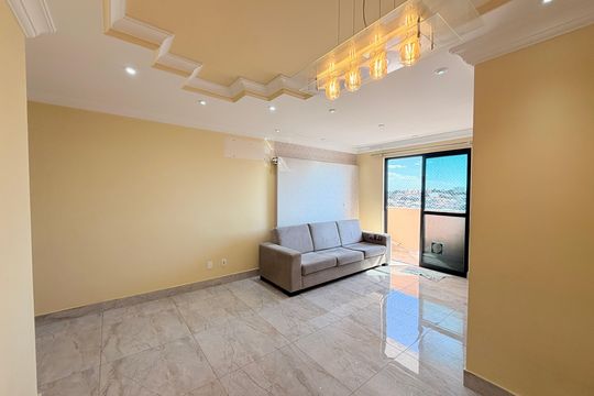 Sala de apartamento à venda com 3 quartos, 100m² em Parque Eloy Chaves, Jundiaí