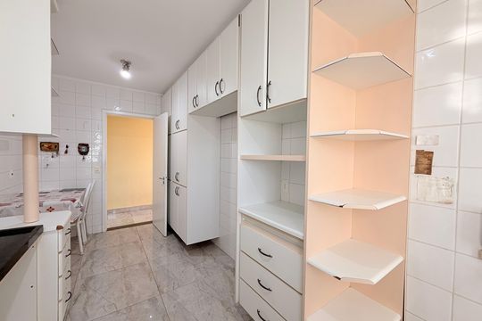 Cozinha de apartamento à venda com 3 quartos, 100m² em Parque Eloy Chaves, Jundiaí