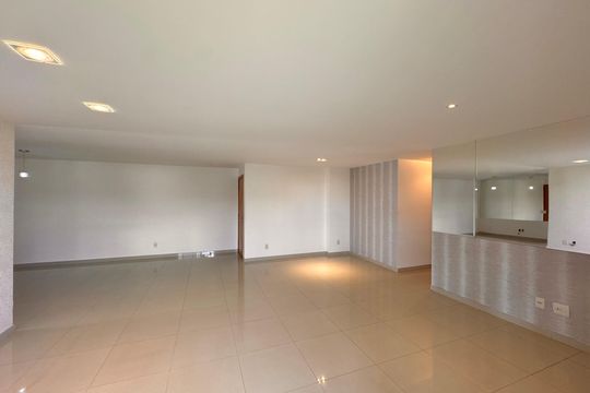 Sala de apartamento para alugar com 3 quartos, 160m² em Recreio dos Bandeirantes, Rio de Janeiro