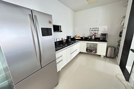 Cozinha de casa de condomínio para alugar com 3 quartos, 197m² em Praça Seca, Rio de Janeiro