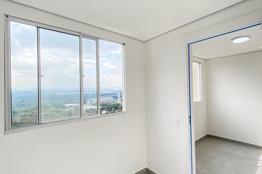 Quarto 1 de apartamento para alugar com 2 quartos, 33m² em Vila Silvia, São Paulo