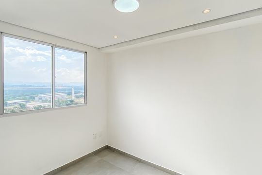 Quarto 2 de apartamento para alugar com 2 quartos, 33m² em Vila Silvia, São Paulo