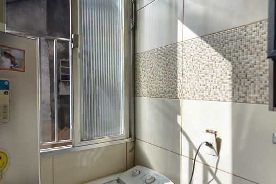 Cozinha e Área de Serviço de apartamento à venda com 2 quartos, 60m² em Riachuelo, Rio de Janeiro