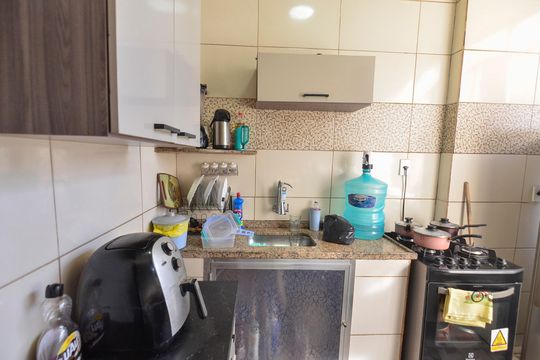 Cozinha e Área de Serviço de apartamento à venda com 2 quartos, 60m² em Riachuelo, Rio de Janeiro