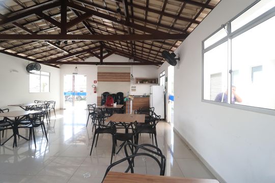 Área comum - Salão de festas de apartamento para alugar com 2 quartos, 54m² em Chácaras Tubalina E Quartel, Uberlândia