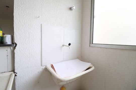 Área de serviço de apartamento para alugar com 2 quartos, 54m² em Chácaras Tubalina E Quartel, Uberlândia