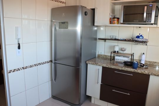 Casa de Condomínio para alugar com 3 quartos, 171m² em Jardim Nova Coimbra, Cotia