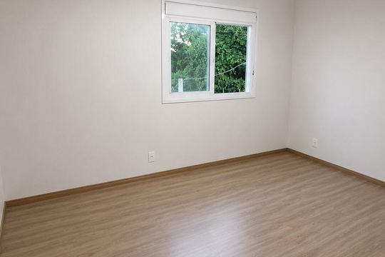 Quarto 2 de casa de condomínio para alugar com 2 quartos, 55m² em Ponta Grossa, Porto Alegre