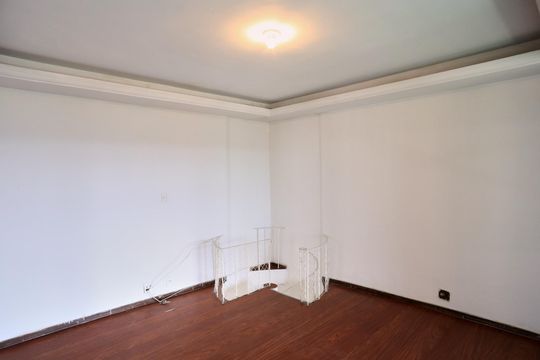 Sala 1 de apartamento para alugar com 3 quartos, 197m² em Sagrada Família, Belo Horizonte