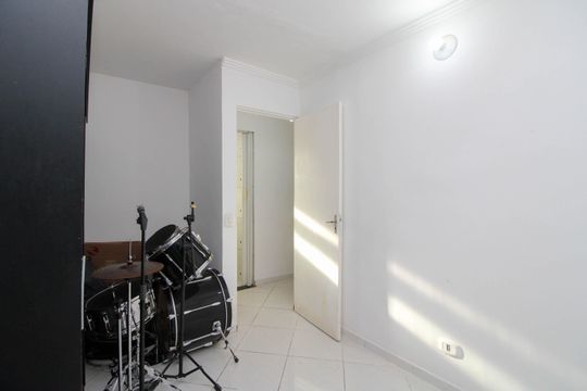Quarto 2 de apartamento à venda com 2 quartos, 60m² em Parque Pinheiros, Taboão da Serra
