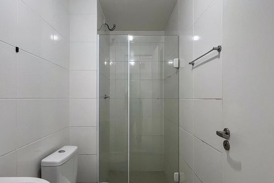 Banheiro de apartamento para alugar com 1 quarto, 25m² em Sacoma, São Paulo