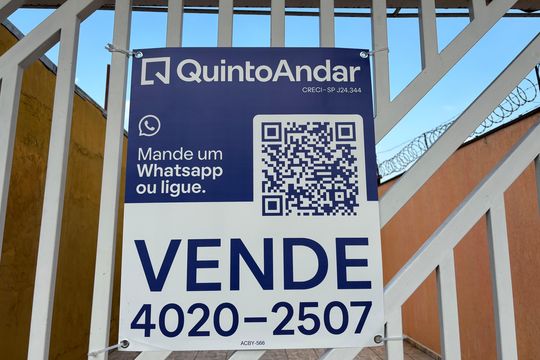 Fachada  de casa à venda com 2 quartos, 135m² em Vila Sao Francisco (zona Leste), São Paulo