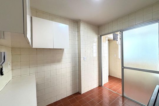 Cozinha de apartamento para alugar com 2 quartos, 65m² em Vila Olímpia, São Paulo