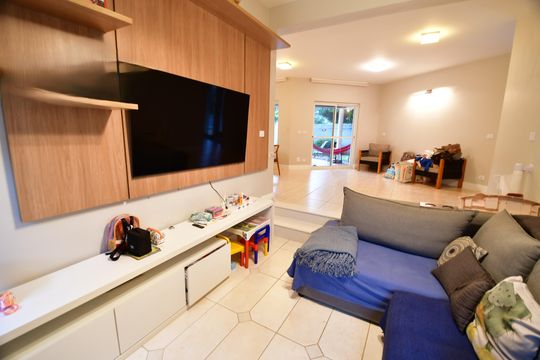 Sala de casa de condomínio para alugar com 4 quartos, 280m² em Cidade Universitária, Campinas