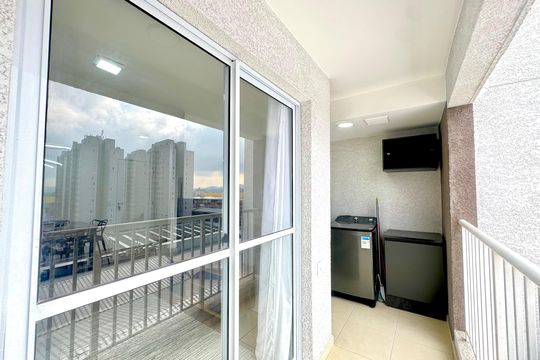 Varanda da Sala de apartamento para alugar com 2 quartos, 47m² em Vila das Bandeiras, Guarulhos