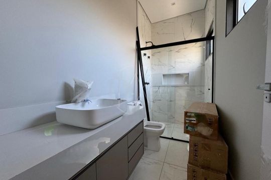 Casa de Condomínio à venda com 3 quartos, 234m² em Jardim Pinheiros, Valinhos