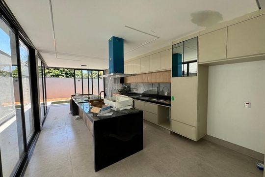 Casa de Condomínio à venda com 3 quartos, 234m² em Jardim Pinheiros, Valinhos