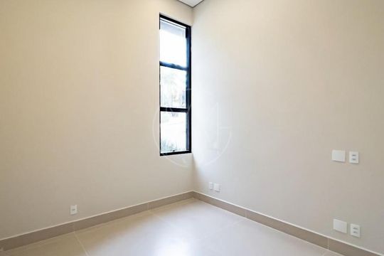 Casa de Condomínio à venda com 3 quartos, 319m² em Nações, Valinhos
